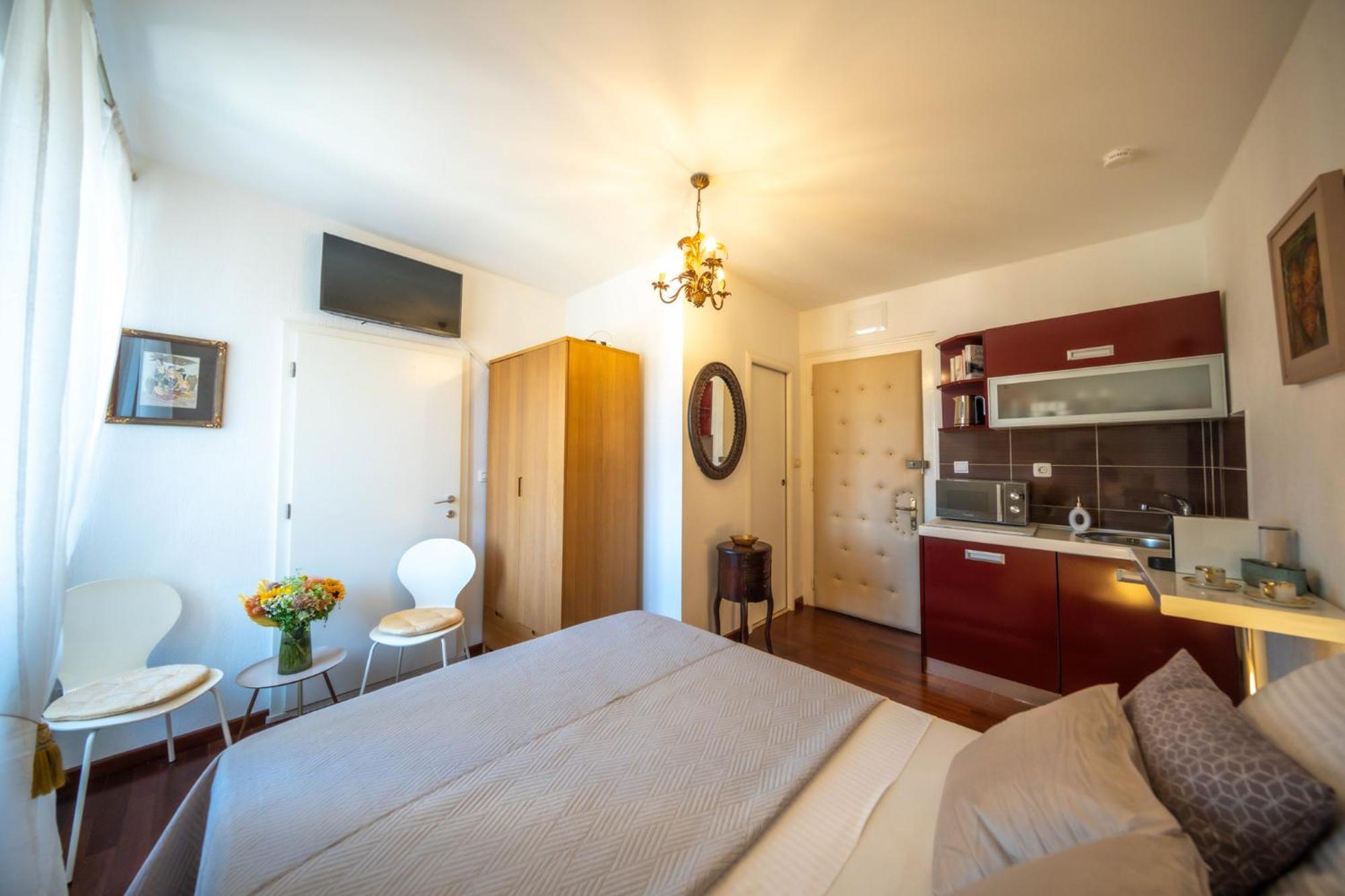Sunny Split Studios Bagian luar foto